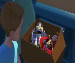 Puzzle de Andy encuentra a Woody y Buzz en el coche