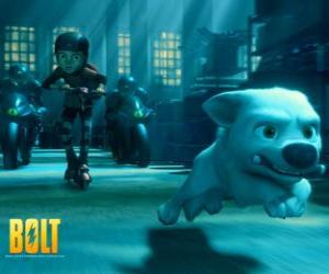 Puzzle de Bolt y Penny huyendo de los malos