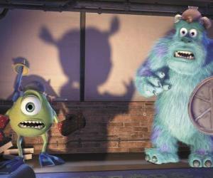 Puzzle de Boo, asusta a Sulley y Mike quienes no saben que hacer