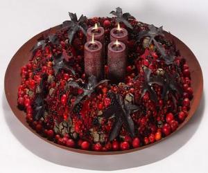 Puzzle de Centro de mesa con cuatro velas encendidas