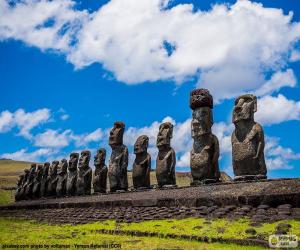 Puzzle de Los Moáis de la Isla de Pascua o Rapa Nui, estatuas de piedra en una isla de Chile ubicada en medio del Oceáno Pacífico