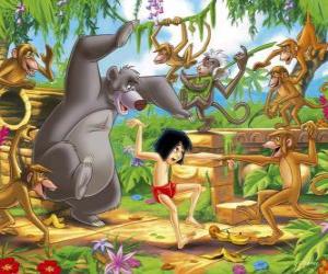 Puzzle de Mowgli bailando con su amigo, el oso Balooo
