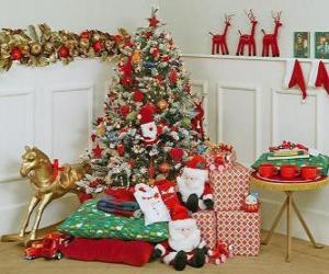 Puzzle de Árbol de Navidad muy decorado y con regalos
