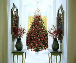 Puzzle de Árbol navideño con muchos adornos