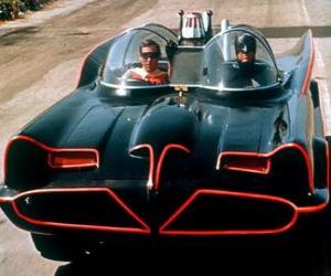 Puzzle de Batman y Robin en su Batmóvil