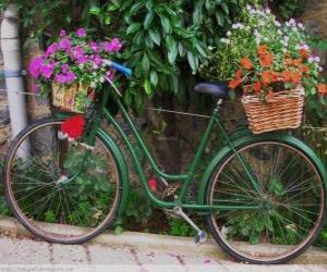 Puzzle de Bicicleta con las cestas llenas de flores