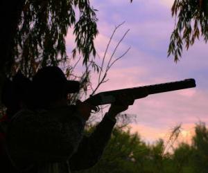 Puzzle de Cazador apuntando a su presa