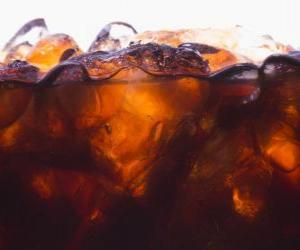 Puzzle de Coca-Cola con hielo