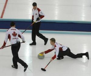 Puzzle de El curling es un deporte de precisión, similar a los bolos ingleses o a la petanca, que se practica en una pista de hielo.