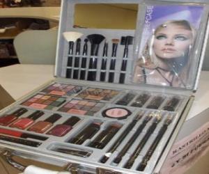 Puzzle de Estuche de maquillaje con coloretes y pinceles