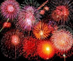 Puzzle de Fuegos artificiales en la celebración de la Nochevieja o la noche de fín de año