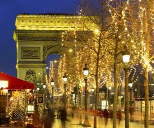 Puzzle de La avenida Champs Élysées adornada de Navidad con el Arco del Triunfo al fondo. París, Francia