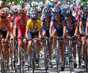 Puzzle de Lance Armstrong en el pelotón