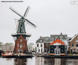 Puzzle de Molino De Adriaan, Haarlem, Países Bajos