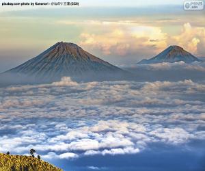 Puzzle de Montes Sindoro y Sumbing, Indonesia