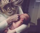 Mamá o madre con su bebé