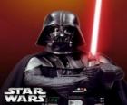 Darth Vader con su sable de luz