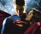 Superman con Lois Lane, su compañera reportera y su verdadero y gran amor
