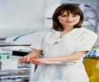 Enfermera trabajando en el hospital