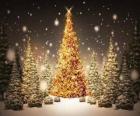 Gran árbol de Navidad dorado