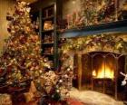 Hogar en Navidad con los adornos navideños