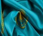 Bandera de Kazajistán, Kazajstán o Kazakstán