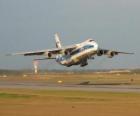 Avion aterrizando