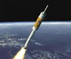 Cohete en el espacio exterior