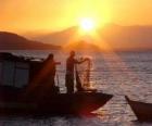 Pescadores al atardecer 