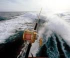 Pesca deportiva desde embarcación.
