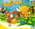 La abeja Maya y su amigo Willi bajo la mirada de Flip y otros personajes