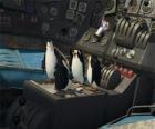 Los pingüinos reparando un viejo avión estrellado