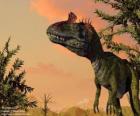 Cryolophosaurus, es conocido popularmente como Elvisaurus, por lo parecido con el peinado de la popular estrella pop Elvis Presley.