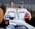 Michael Schumacher y Nico Rosberg, pilotos de la escuderia Mercedes GP