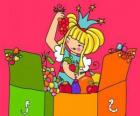 Princesa frente a dos cajas de fruta