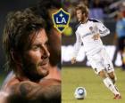 David Beckham es un futbolista inglés. Actualmente juega en el LA Galaxy. 