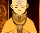 Aang es un niño de 12 años que ha pasado 100 años congelado en un iceberg junto a su bisonte volador