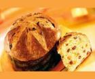 El panettone, es un postre tradicional de Navidad en Milán (Italia).