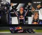 Sebastian Vettel celebra su victoria en el Gran Premio de Abu Dhabi (2010)