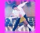 Antonella y Bruno bailando