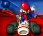 Super Mario Kart, es un videojuego de carreras