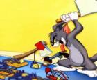 Tom intentado atrapar al ratón Jerry