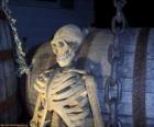 Esqueleto en la noche de Halloween