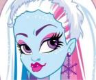Abbey Bominable, la hija de El Yeti tiene 16 años y es una estudiante de intercambio en Monster High
