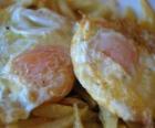 Huevos fritos con patatas