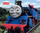Belle, la locomotora grande y valiente de color azul tiene dos cañones de agua para apagar incendios