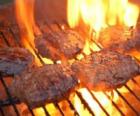 Hamburguesas preparadas a la barbacoa