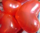 Globos en forma de corazón para celebrar el día de los Enamorados
