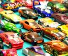 Varios coches Hot Wheels