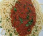Espaguetis con tomate frito